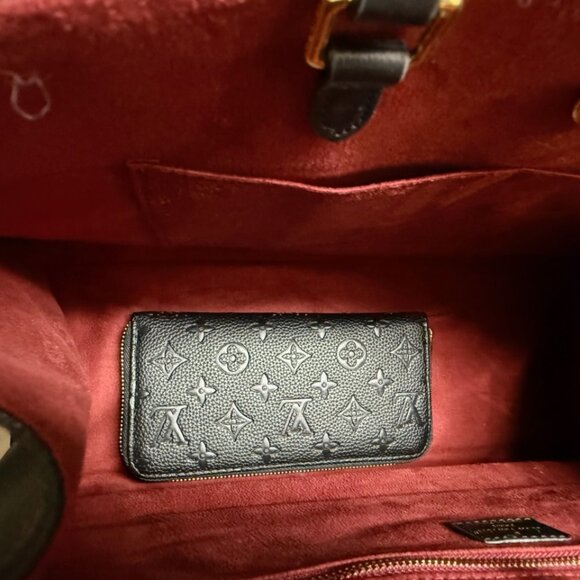 STUNNING LV Fashion Tote! BLACK Embossed MM Size with LV magnetic box and bag! - Picture 8 of 10